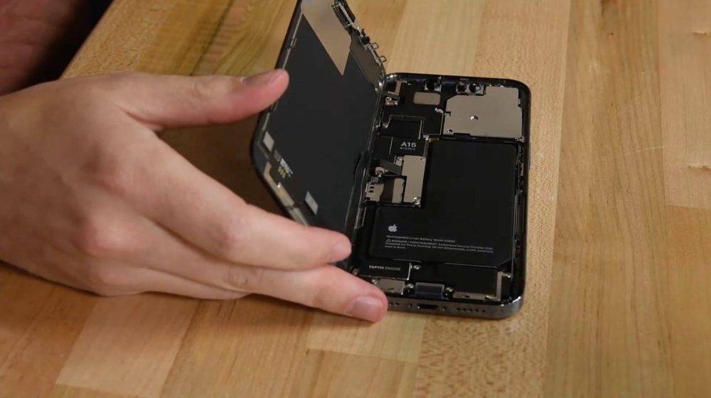 iFixit 称赞 Apple 自助维修计划,但表示它没有达到维修权目标