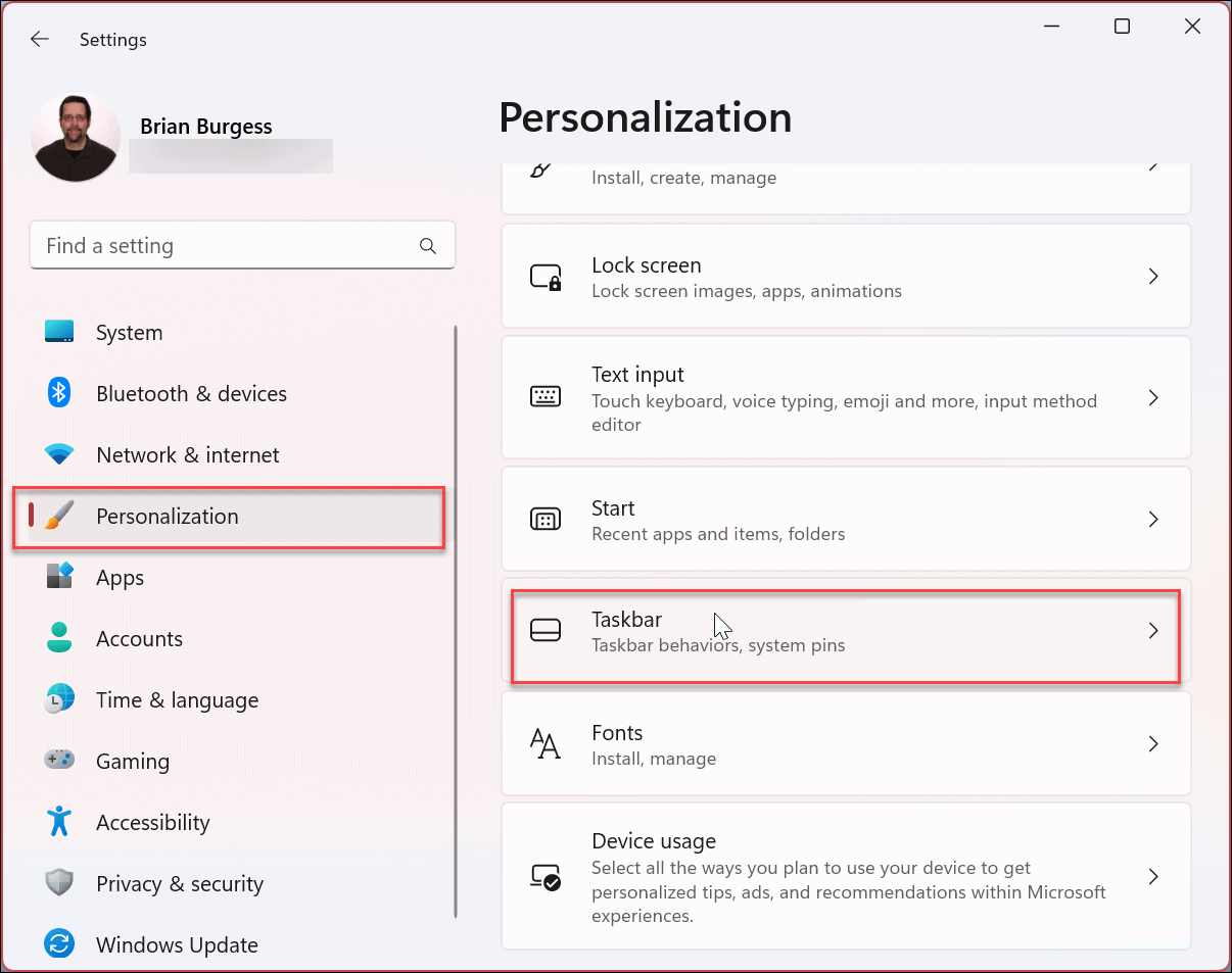 如何禁用 Windows 11 任务栏上的闪烁应用程序
