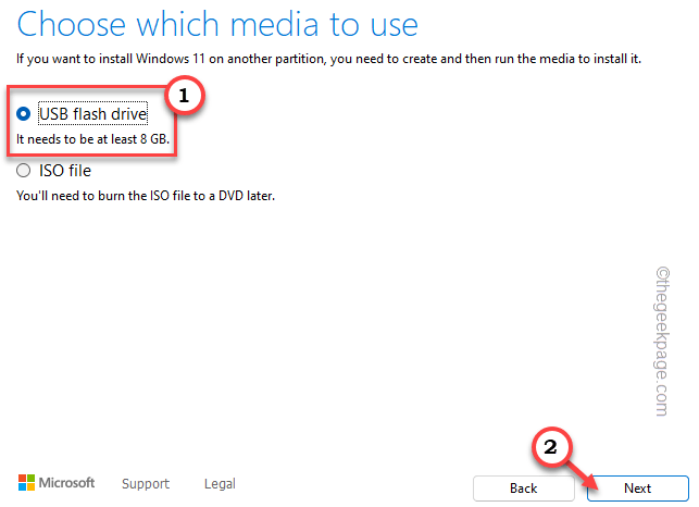usb-flash-drive-win11-installer-mct-bootable-usb-min