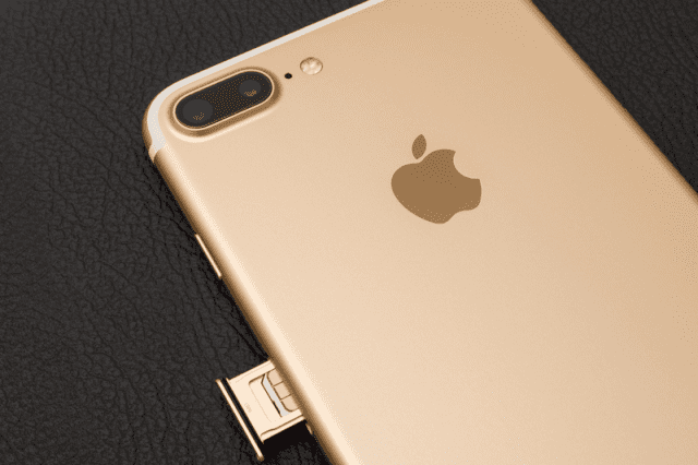SIM-Card-Ejection-iPhone-Example-640x426-1