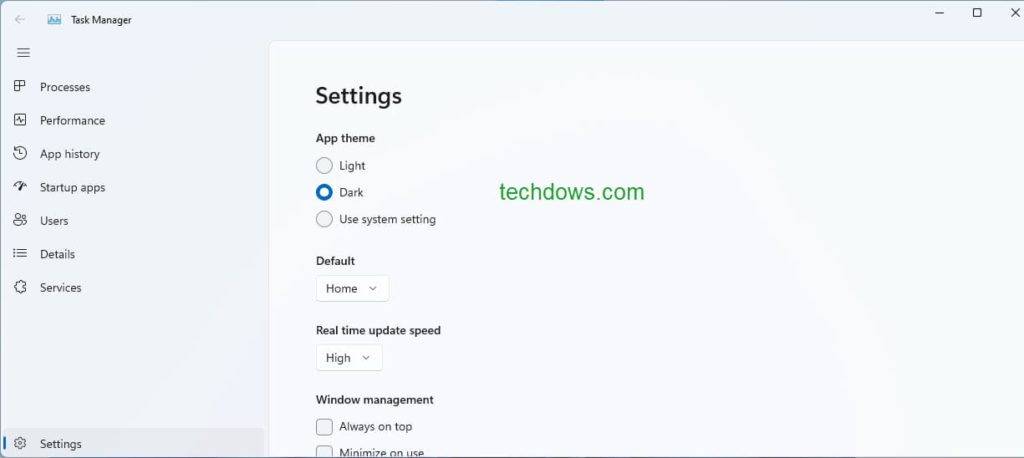 如何在Windows 11上启用任务管理器的流畅设计和暗模式？