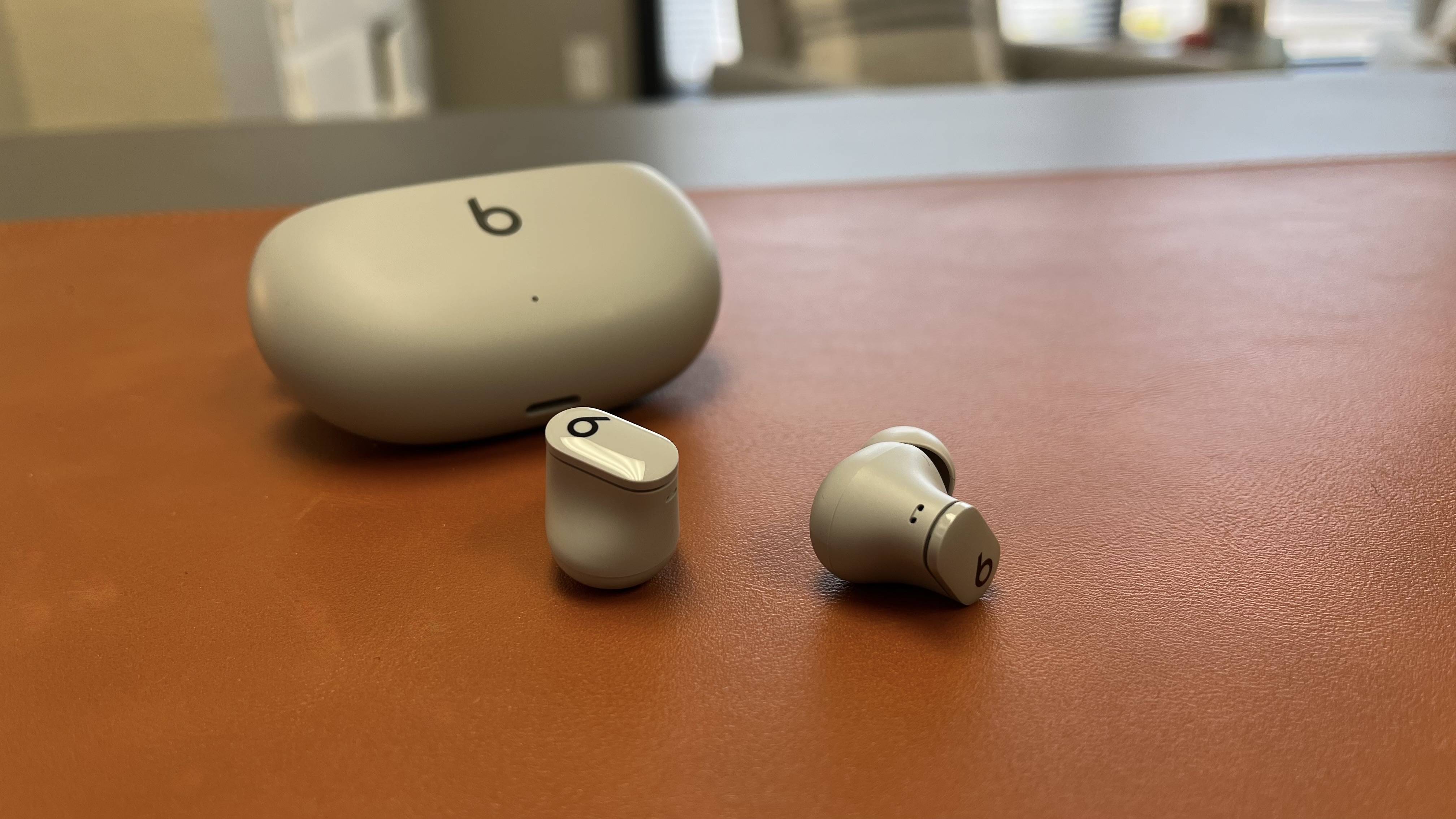 Studio Buds 迄今为止“最畅销”的 Beats 产品,现已推出三种新颜色