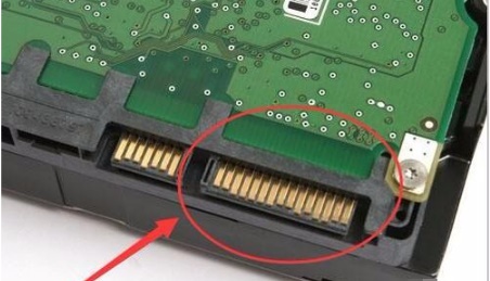 win7组装电脑主板开机线怎么接