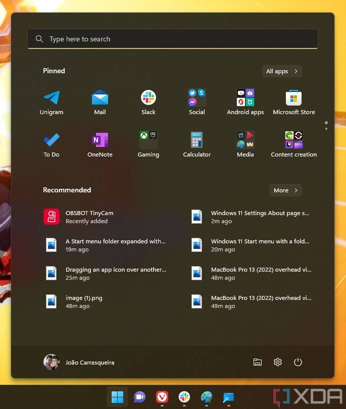 Windows-11-Start-menu-with-multiple-folders-created-with-different-names-1