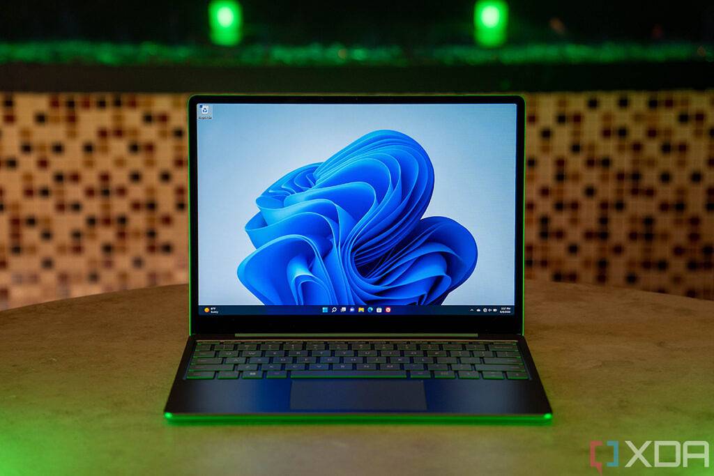 Surface-Laptop-Go-2-11-1024x683-1