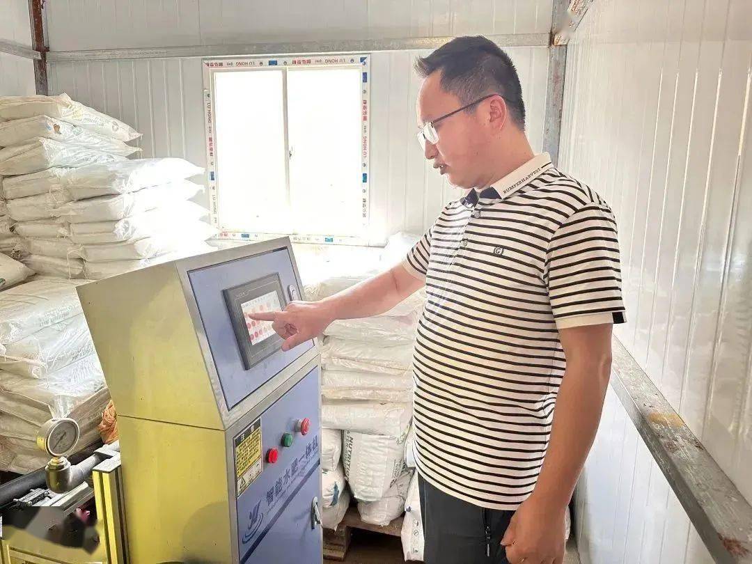 池州这个种植基地运用5G物联网技术一人能管一千亩地！