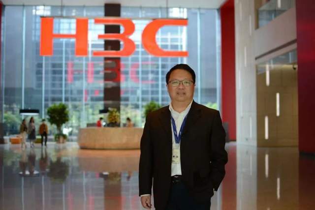 新华三的网络脉动：为AI泵血，向产业奔流