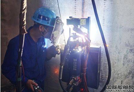 重大突破!武昌造船双相不锈钢船舶建造首次采用焊接机器人