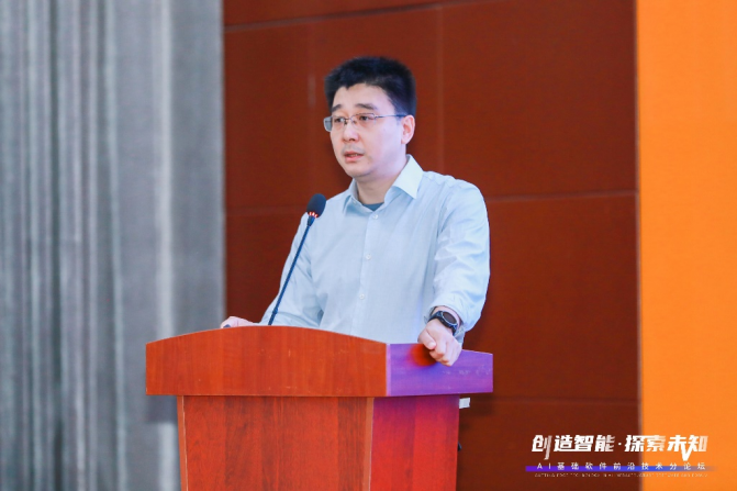 AI产业应用再提速，AI基础软件发挥巨擎作用