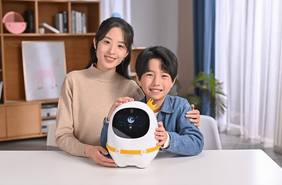 李开复：未来几年，人工智能会革了所有人的命，除非你这么做