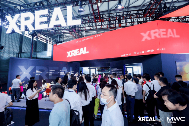 XREAL亮相2023MWC上海,带来AR空间屏的全场景沉浸体验