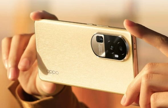 OPPO Reno10系列6400万像素潜望长焦引爆拍摄热潮!(25字)
