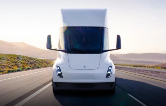 特斯拉Semi半挂卡车:加速可持续能源转型的关键一步