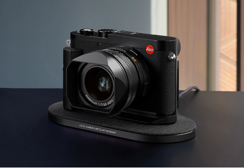 专为徕卡Q3相机设计:Leica Drop XL无线充电板亮相