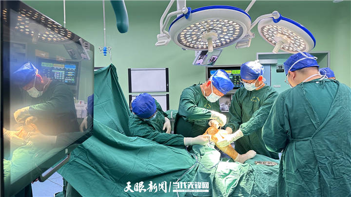 遵义市首次引入手术机器人，成功实施全膝关节置换术