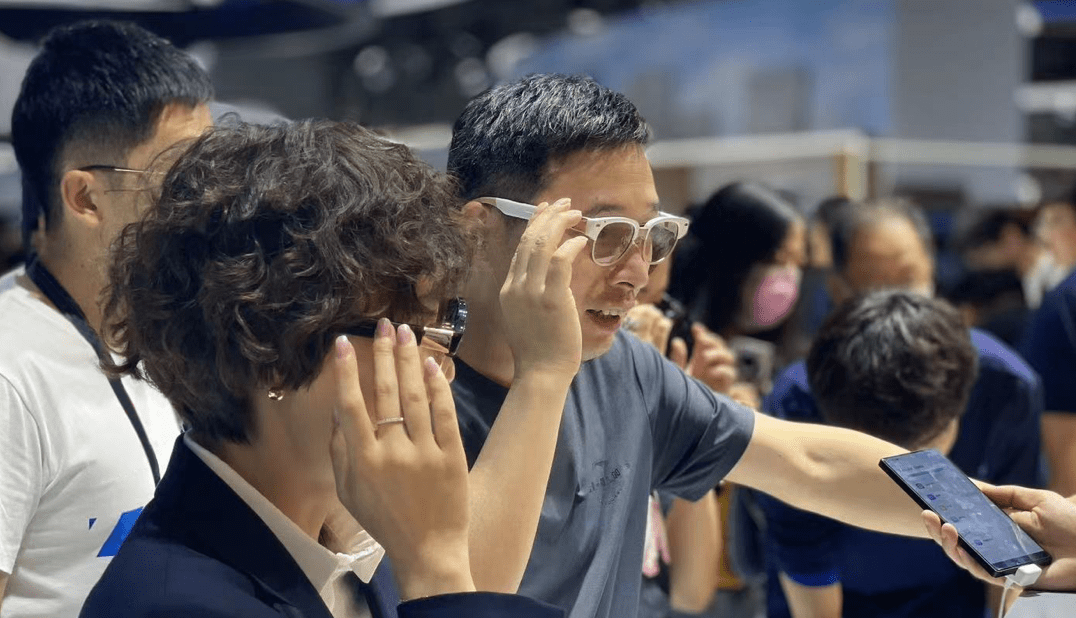 对话莫界科技:消费级GPT无线AR智能眼镜背后的光学技术创新