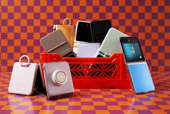 折叠屏科技再进化：Galaxy Z Flip5全方位升级