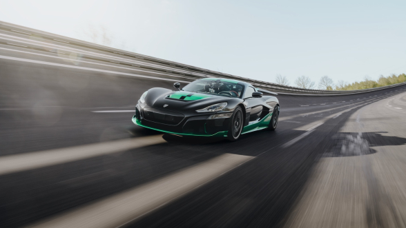 挑战纪录!Rimac Nevera与特斯拉Model S Plaid角逐纽博格林赛道最快电动车