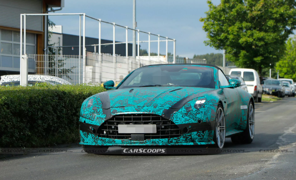全新设计!阿斯顿·马丁Vantage Roadster路测照片首曝光