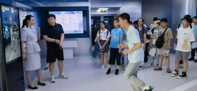 让科技畅想变为现实！普陀少年这样“玩转”人工智能