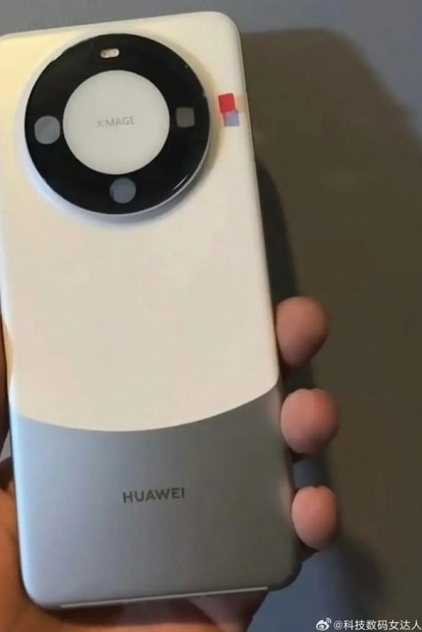 华为Mate60手机外观揭秘:磨砂玻璃与金属完美融合