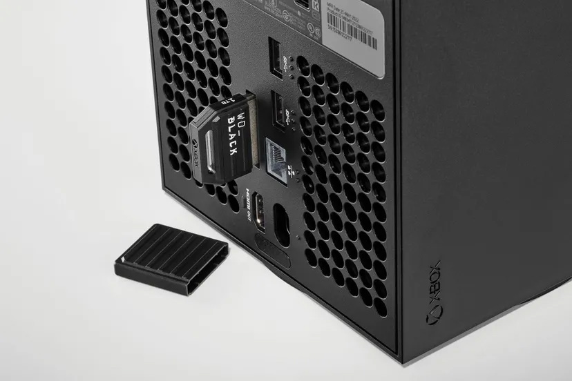 为什么Xbox Series X存储卡容量有限?因为它采用了专有接口,需要耗费大量时间来开发产品