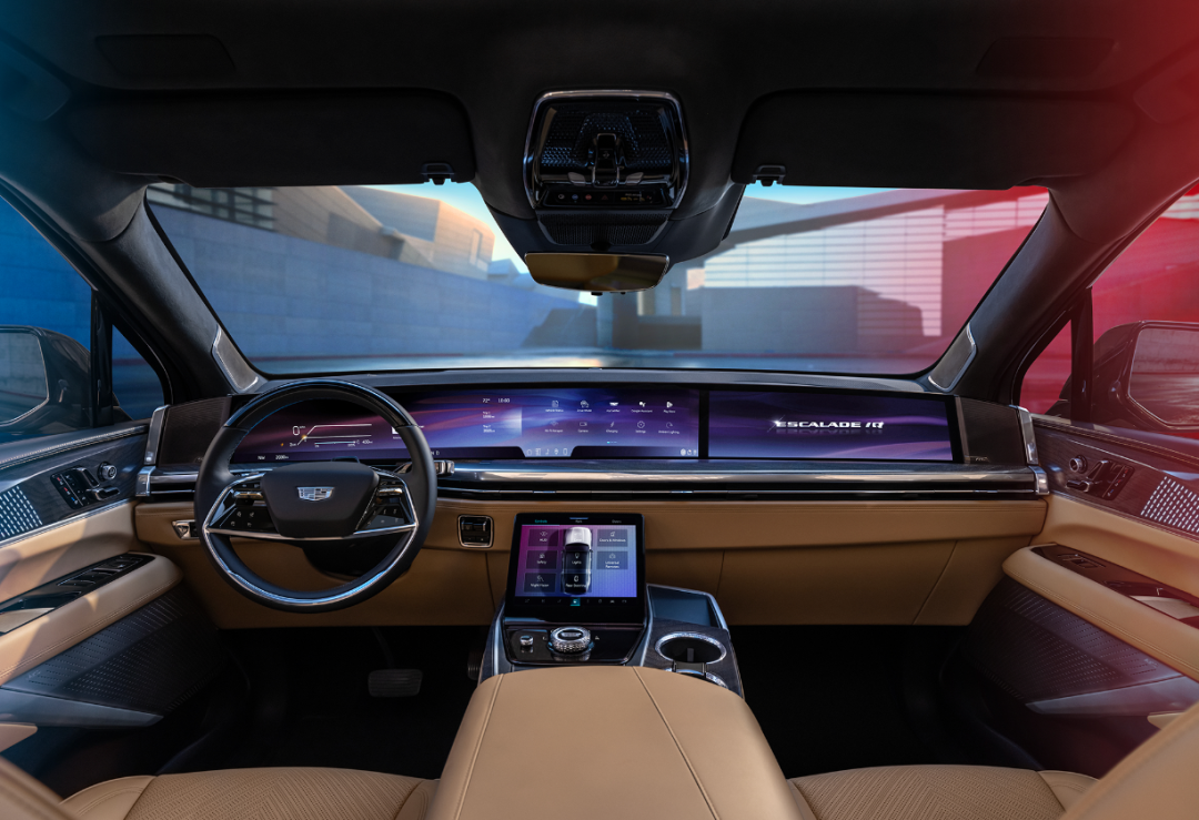 重新的标题:苹果并非唯一受责备的,车企也有责任,CarPlay 失去了宠爱