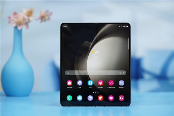 新标题:三星Galaxy Z Fold 5荣登DXOMARK屏幕排行榜巅峰,绽放出卓越屏幕表现
