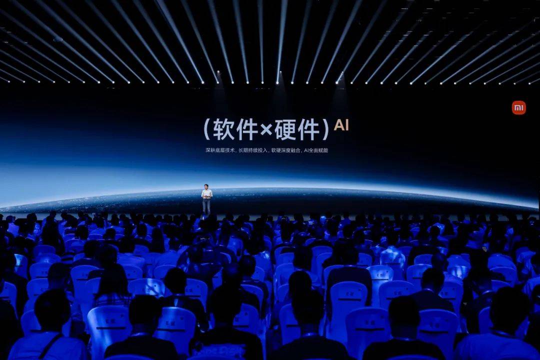 雷军:AI全面赋能,未来5年将投入至少1000亿元研发经费
