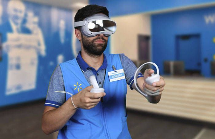沃尔玛用PICO 4头显进行员工VR培训,曾大规模采购Oculus Go方案