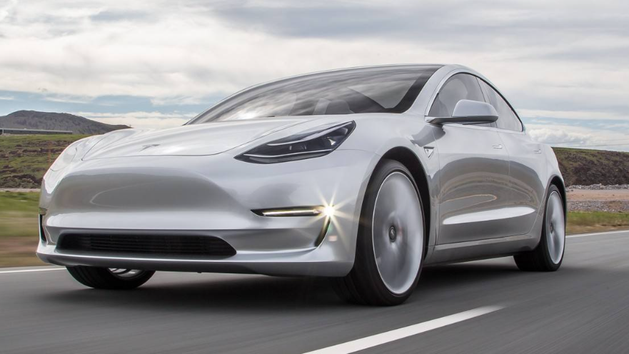 特斯拉新款Model 3亮相 掀起热议:转向灯改变何去何从?