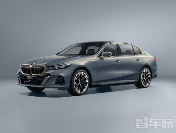 宝马i5电动轿车:纯电续航超出预期