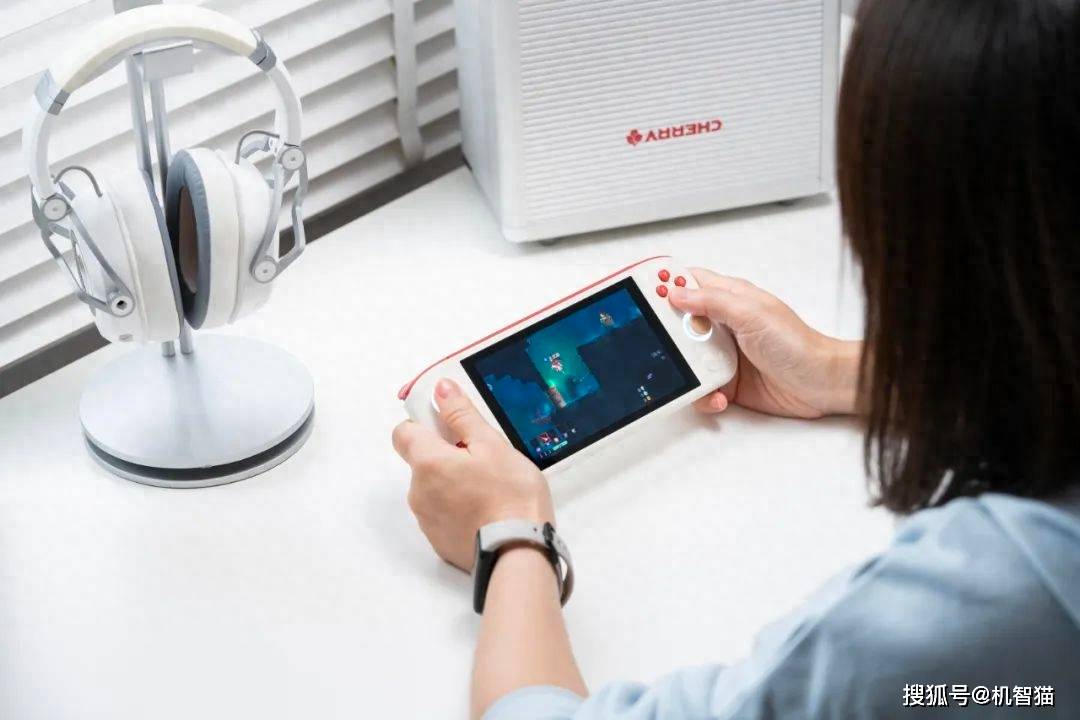 AYANEO Pocket AIR测评：我为什么要花2000多买一台天玑1200的安卓掌机