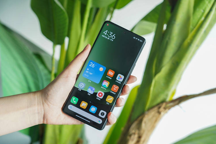 MIUI 15将于10月发布,引入AI大模型,能否与华为竞争?
