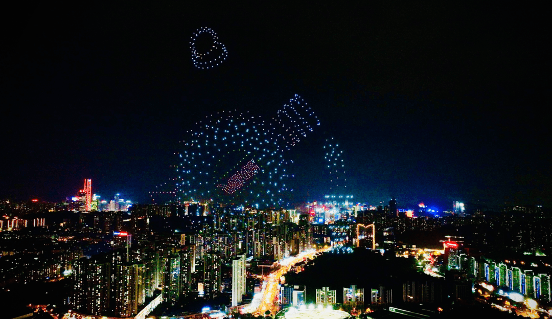 “君子之约，共享团圆” ！观山湖区上演无人机灯光秀