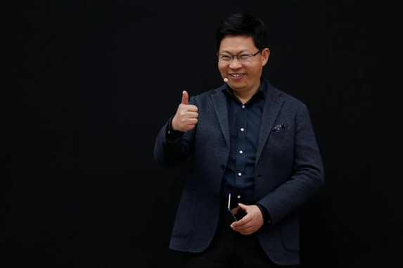 华为问界新M7:两天销售破万 余承东称其为“奇迹”