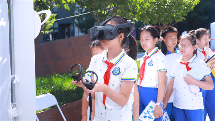 2023全国科普日：威盛展示大国重器与人工智能科学素养提升计划
