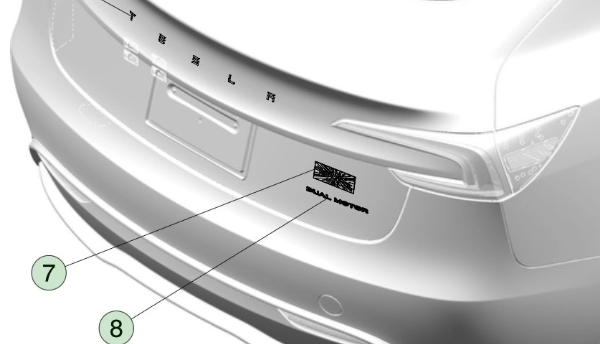 特斯拉焕新性能版 Model 3 配备 Ludicrous LOGO,惊艳亮相