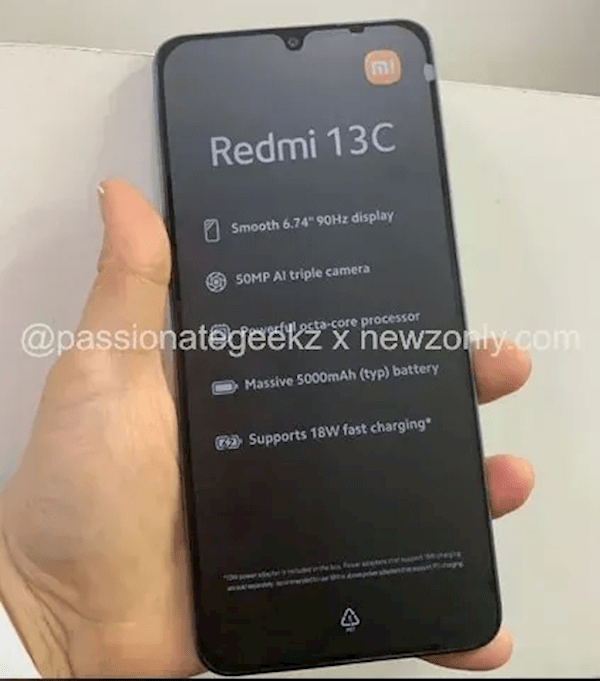 百元新机Redmi 13C真机照曝光:6.74英寸水滴屏、5000万像素AI三摄