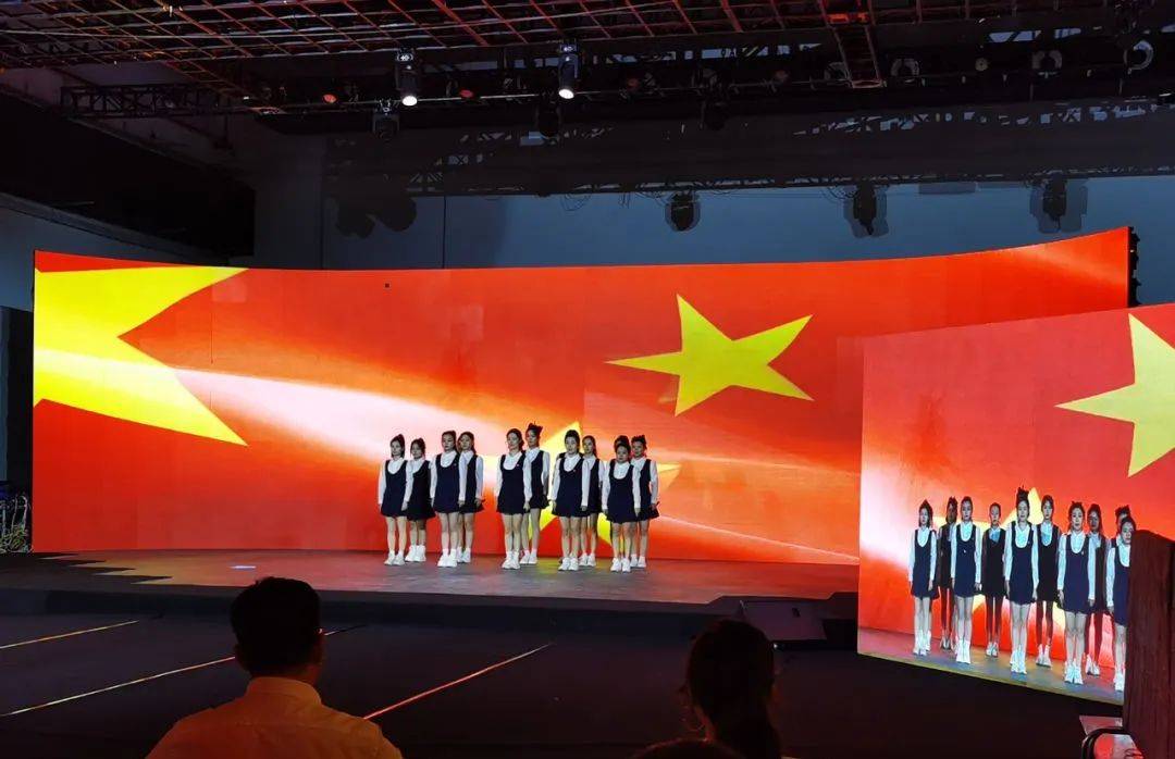 百余名大咖齐聚松江,上海科技影都元宇宙创制基地TopSpeed虚拟现实棚开棚