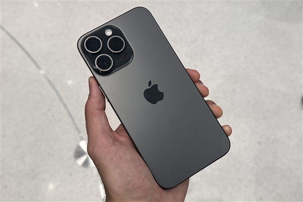 升级迫在眉睫!苹果发布 iOS 17.1.1,关闭老版本降级通道