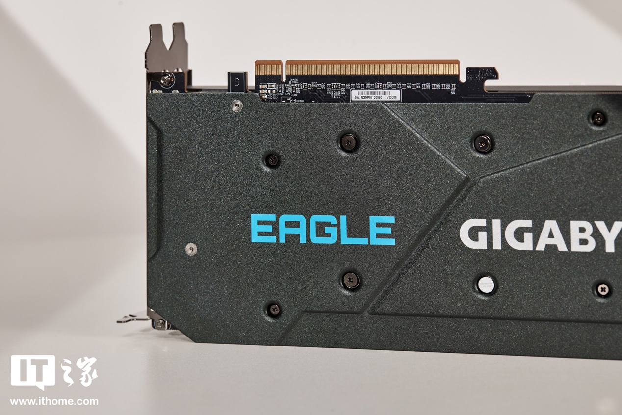 【IT之家评测室】这才是真正的甜品卡,技嘉 RX 6750 GRE EAGLE 猎鹰 12G 显卡评测