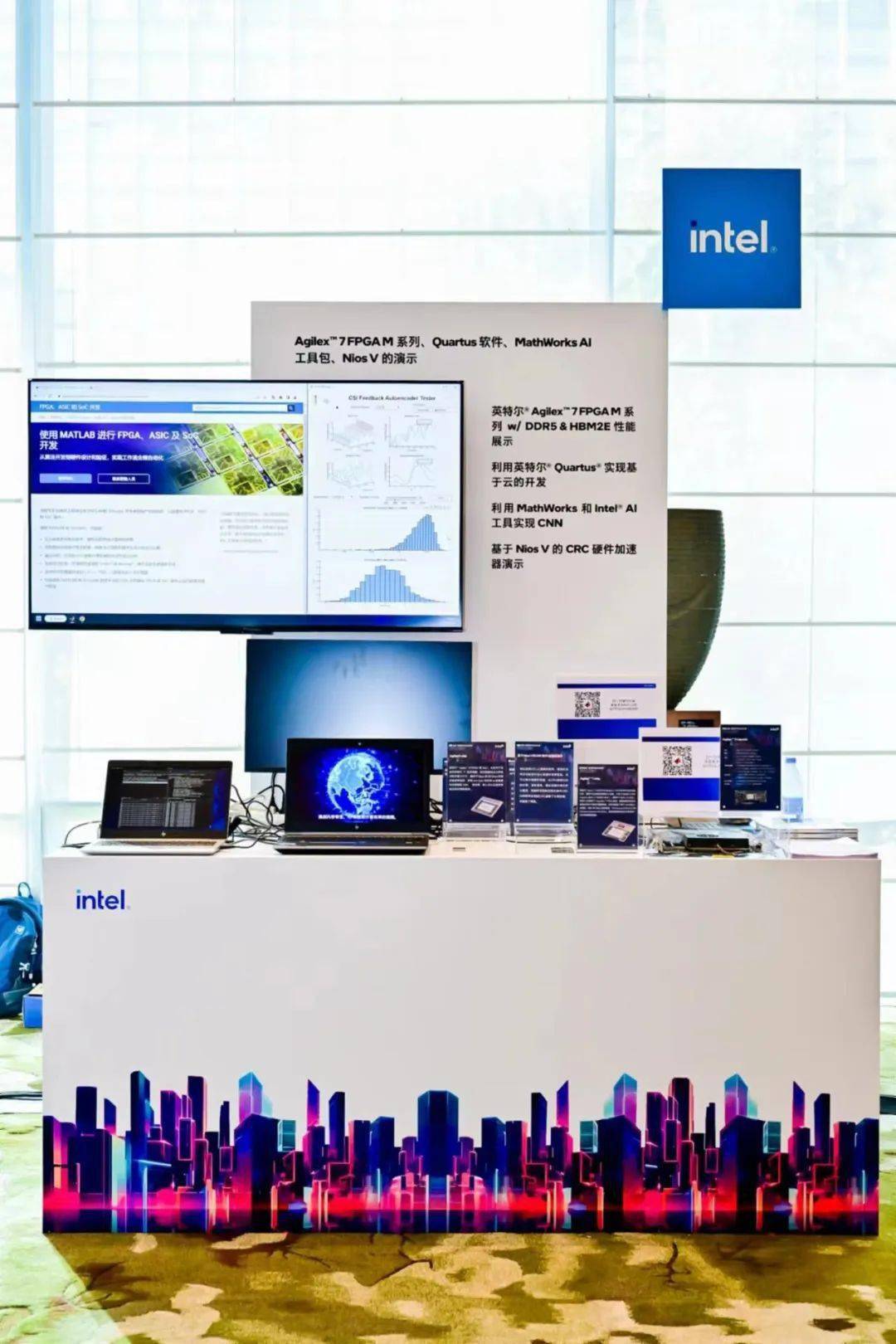 英特尔 FPGA 迎来新机，AI 爆发、万物互联势不可挡