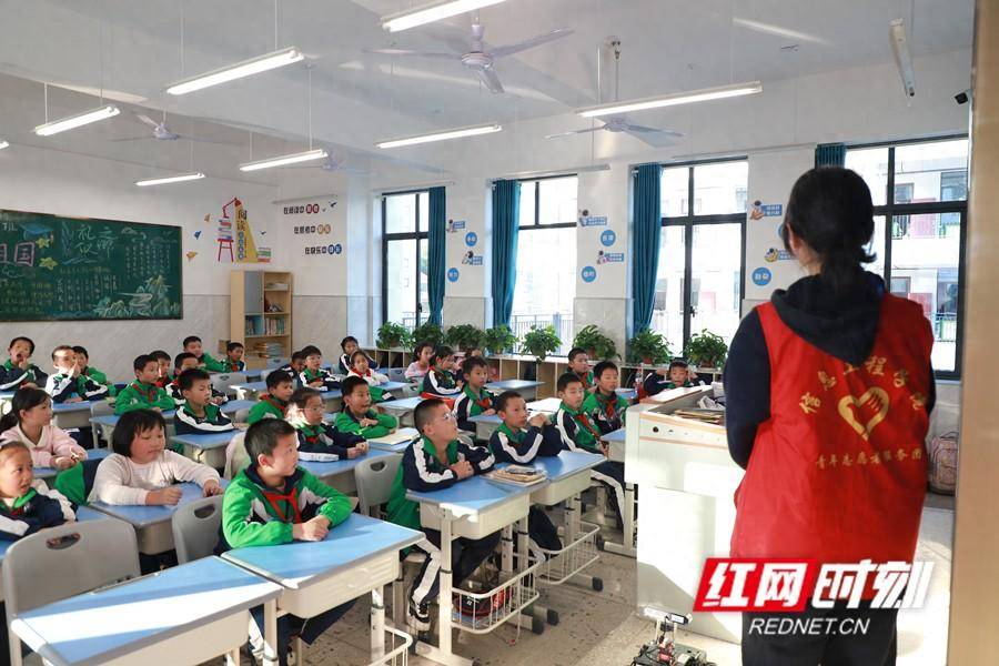 湖南科技学院:AI进课堂 实现“梦幻联动”