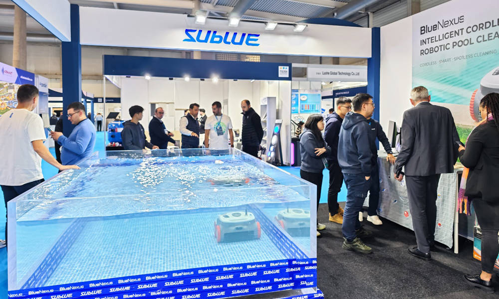 Sublue泳池清洁机器人:重新定义泳池维护的未来