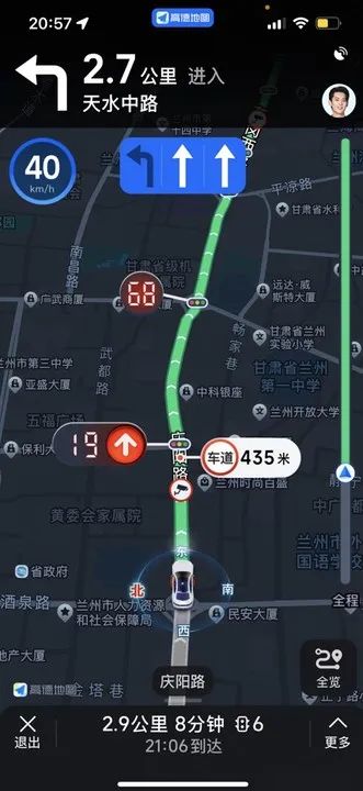高德地图升级智能信号灯服务:真实世界红绿灯倒计时读秒,实时计算绿波车速