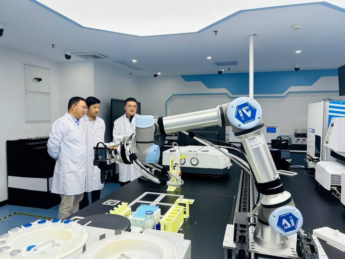 中国科学家成功研发出“机器人化学家”，可在火星上提取氧气
