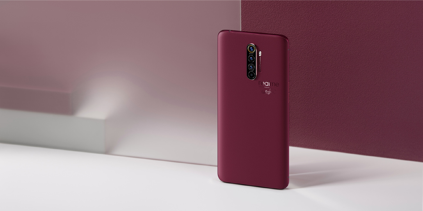 realme 再迎“大师”合作,导演陆川成为首位真我影像大师