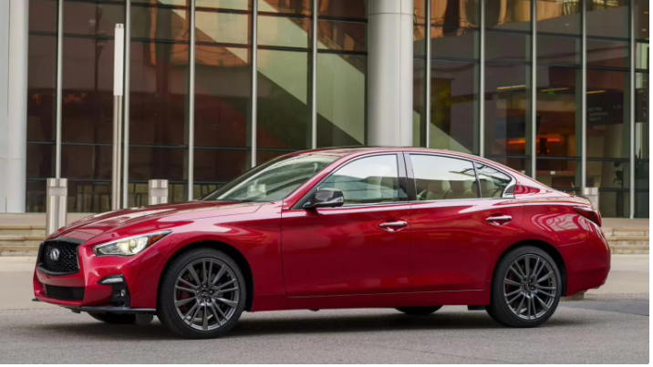 英菲尼迪Q50 2024款发布,标配3.0T V6引擎和后驱系统