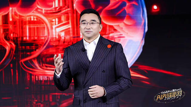 内嵌AI算力 承载全场景生产力 ThinkPad X1 Carbon AI开售
